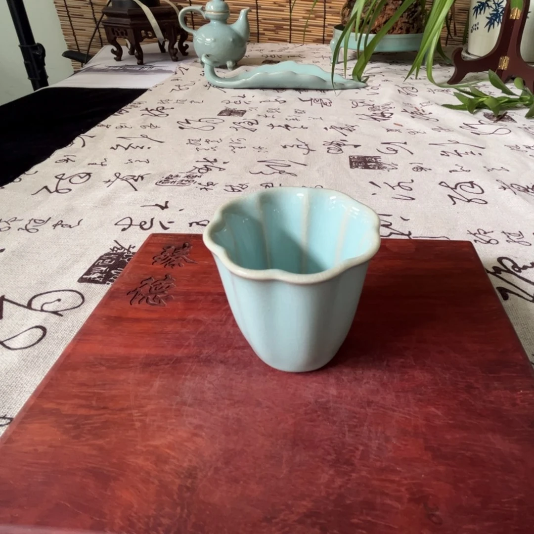 【闪购商品】瓷片天青色花瓣杯