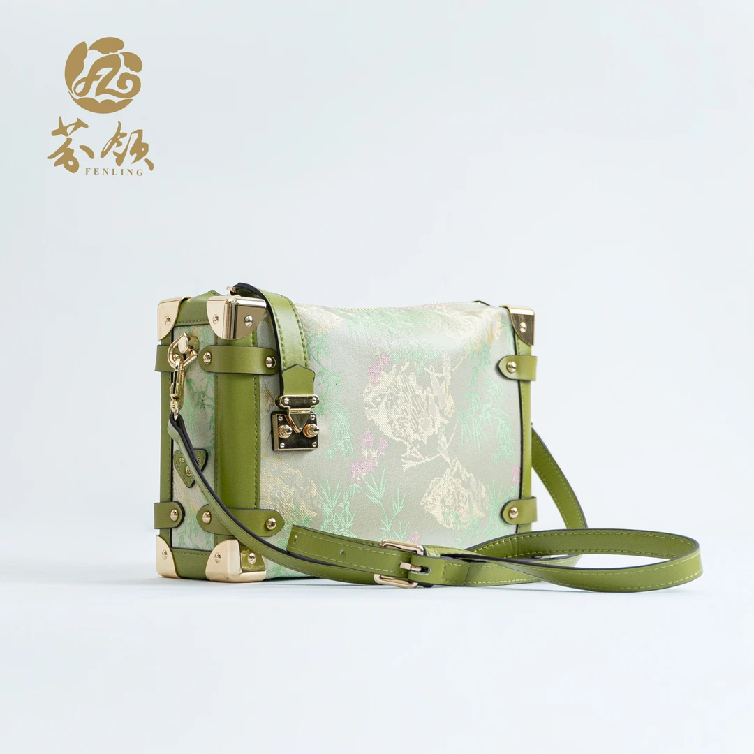 芬领-春和景明·复古软盒子-桑蚕丝宋锦40姆米单肩手提腋下包BB181