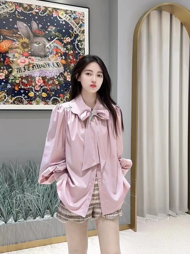 樱草粉法式优雅花瓣领衬衫