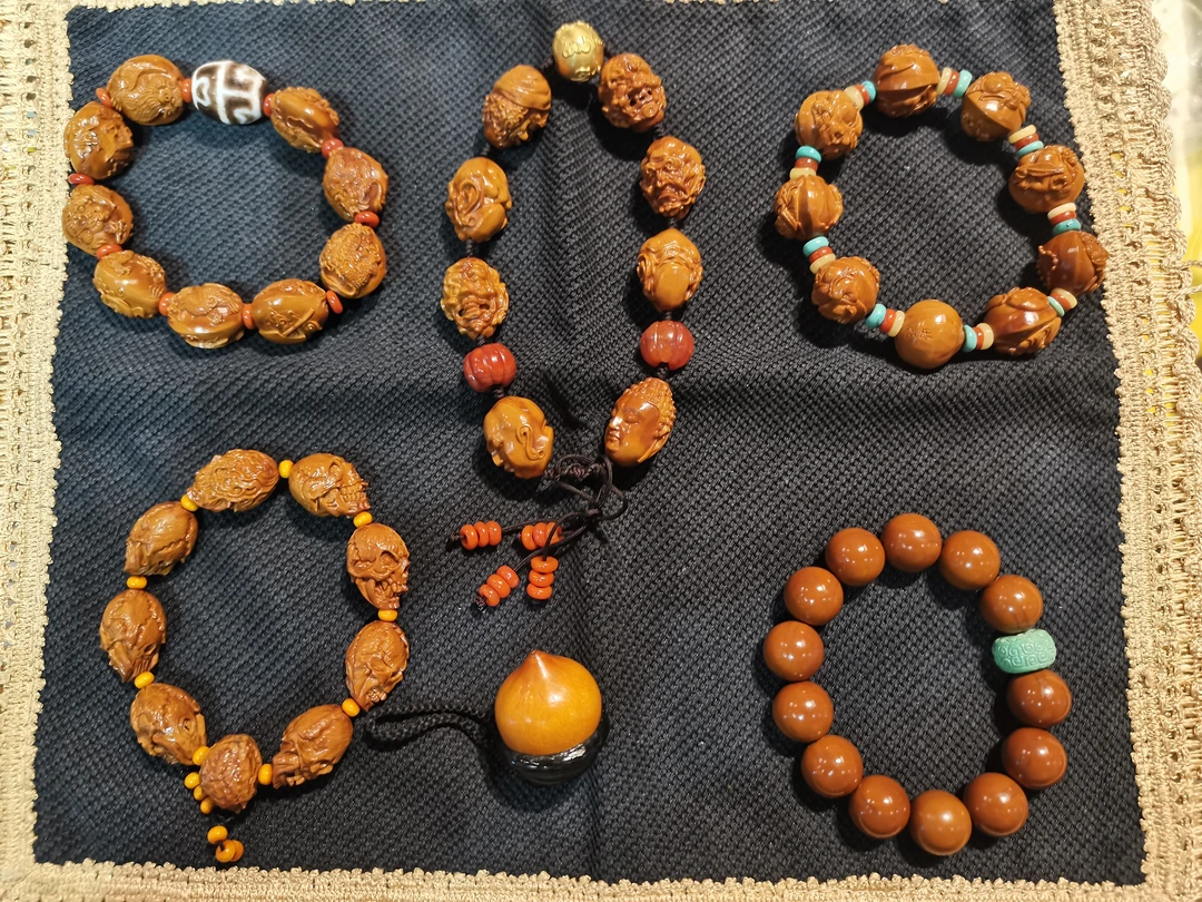 各种手工大师级的橄榄核雕