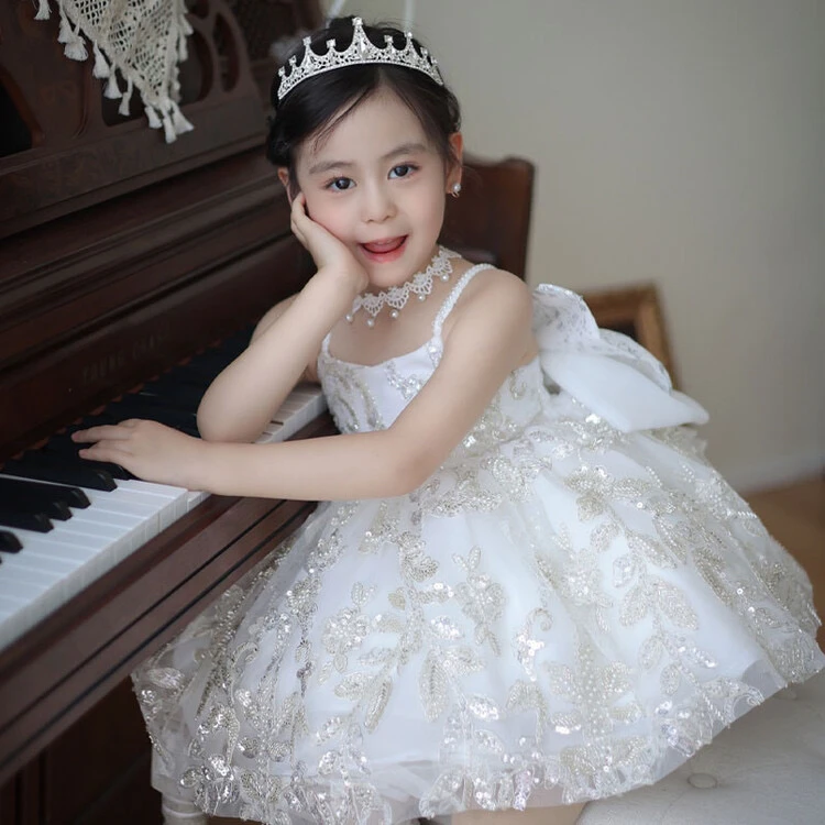 【温蒂】轻奢白色千金发光重工八音盒洛丽塔公主裙大拖尾生日礼服