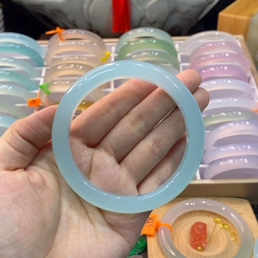 【闪购商品】玛瑙/玉髓手镯未镶嵌妖****