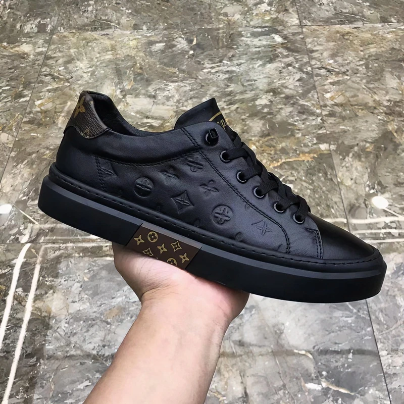 男士板鞋2025春季新款潮鞋头层牛皮韩版潮流透气百搭男士休闲板鞋