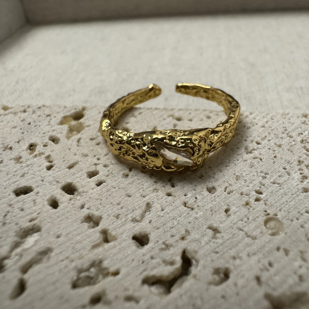 铜合金莫桑石戒指 金色液态金属手工镶钻戒指 男女同款开口可调节