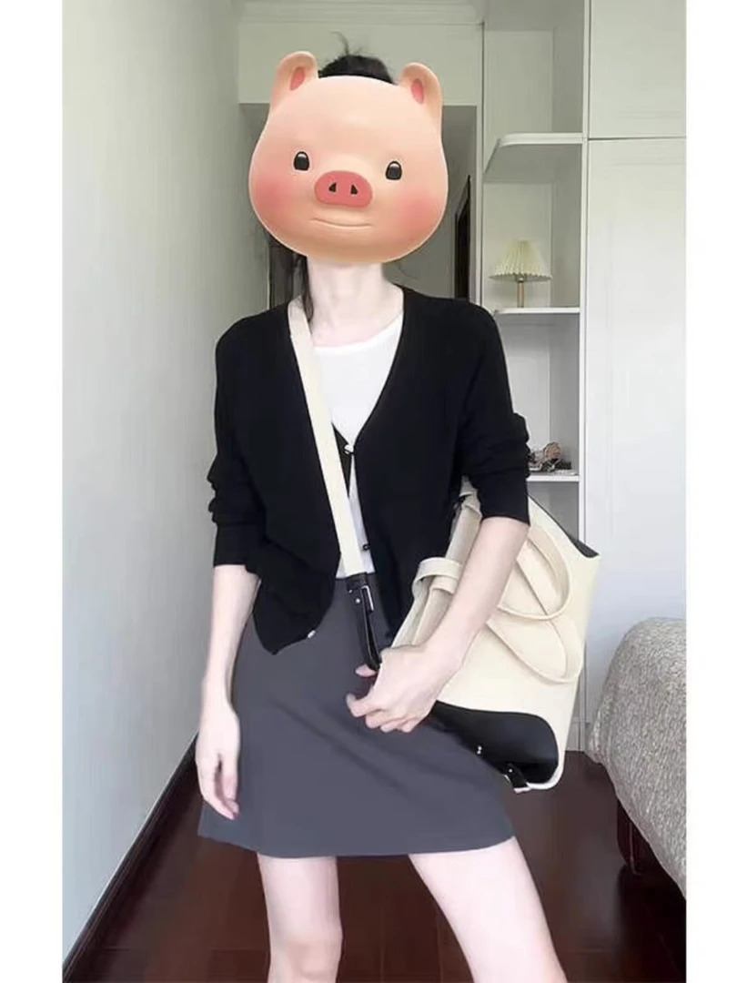 2024新款秋季圆领长袖排扣显瘦短款小众假两件针织上衣