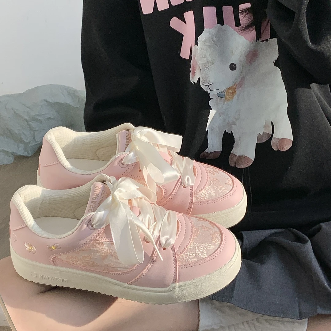 韩版小众软妹板鞋女款2024新款爆款透气小白鞋学生百搭厚底休闲鞋