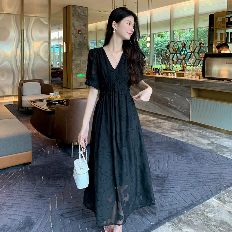 独特漂亮遮肚子连衣裙赫本A字裙法式温柔风长裙后妈裙夏季薄款