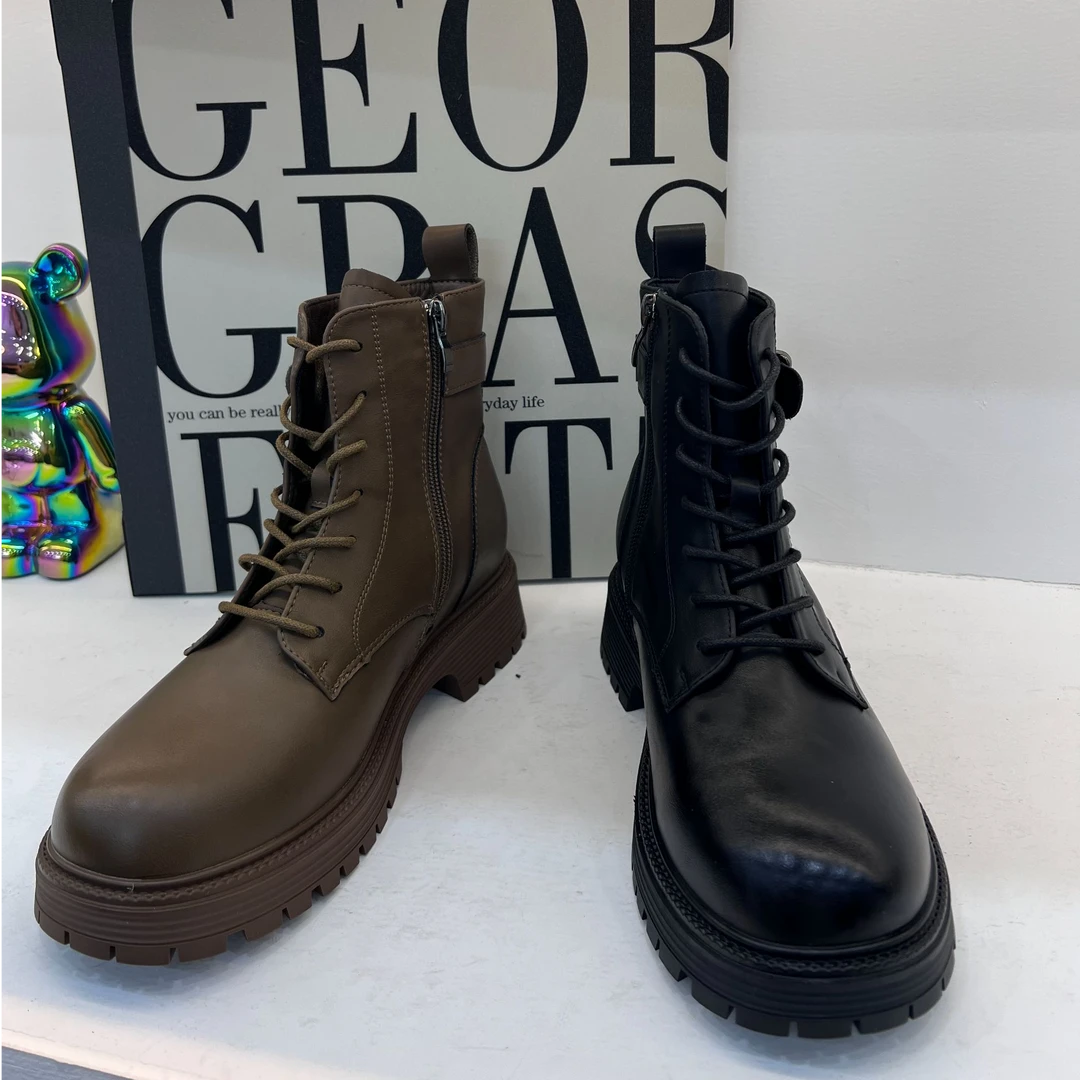 新款圆头平底舒适不累脚百搭款系带休闲鞋马丁靴621-10