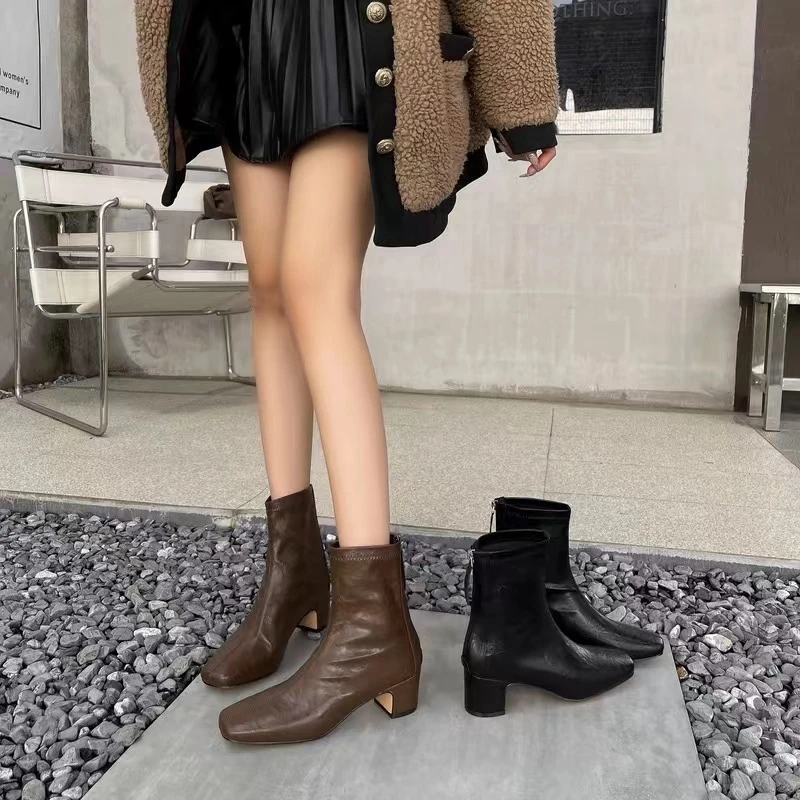 新款尖头粗跟舒适不累脚百搭款长款女靴6790
