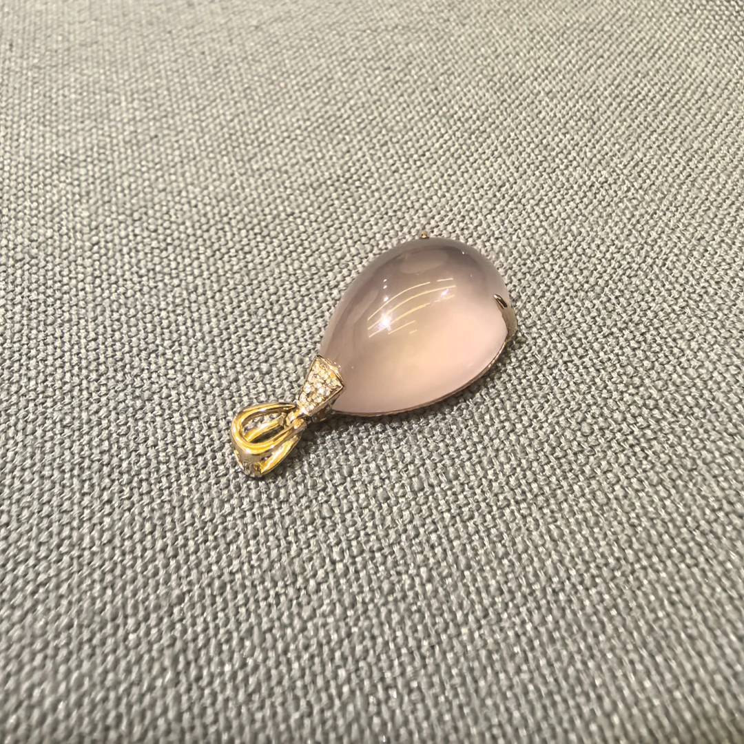 18K金水滴型芙蓉石吊坠