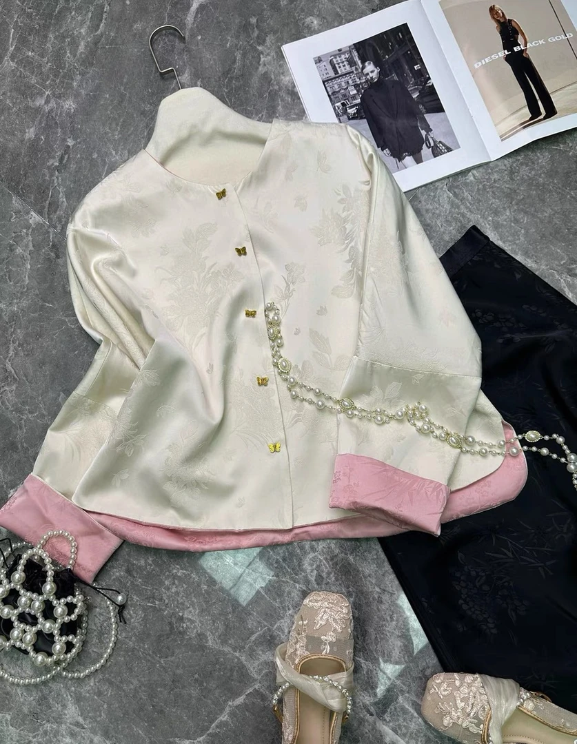 设计师款蝴蝶扣撞色提花新中式国风外套女，微瑕no退no换，介意慎拍