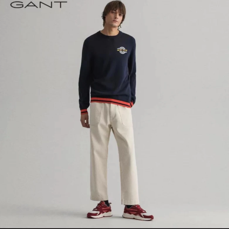 GANT/甘特春季男士美式复古标徽刺绣休闲圆领针织衫毛衣田8070005