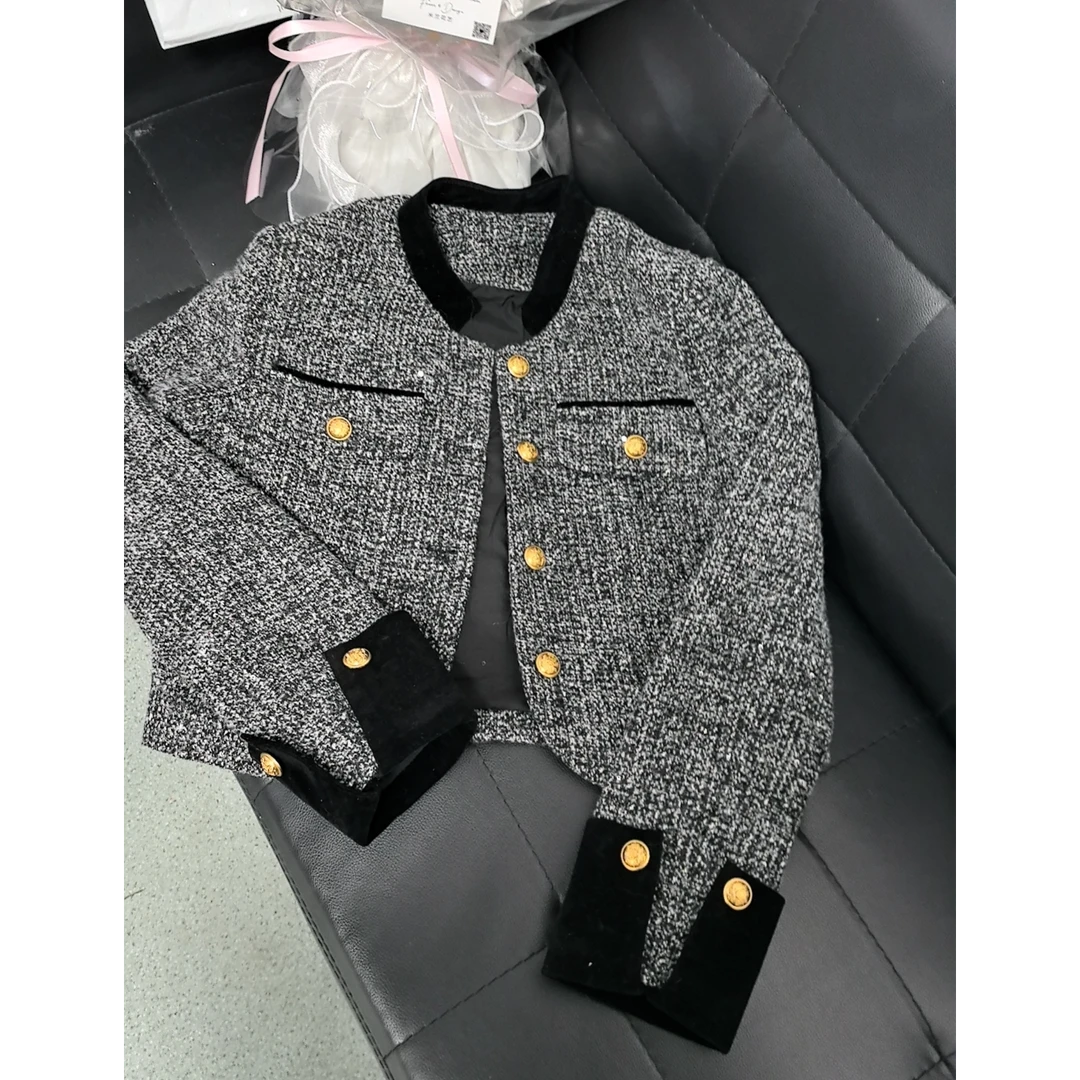 新款小香风外套女轻奢短款复古粗花呢8118