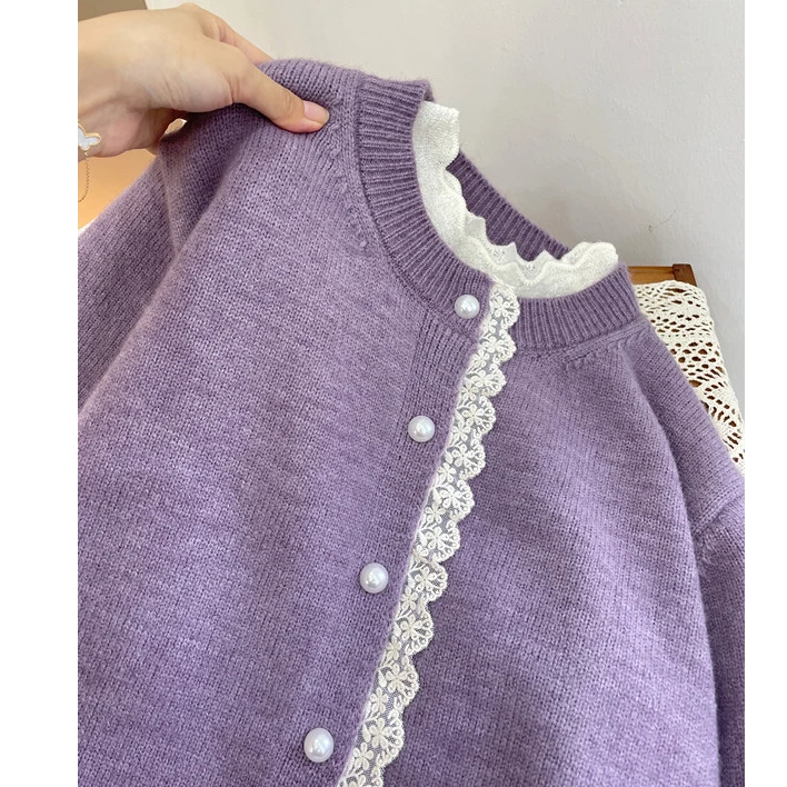 温柔蕾丝边珍珠扣紫色韩系设计款圆领针织开衫宽松显瘦厚毛衣外套