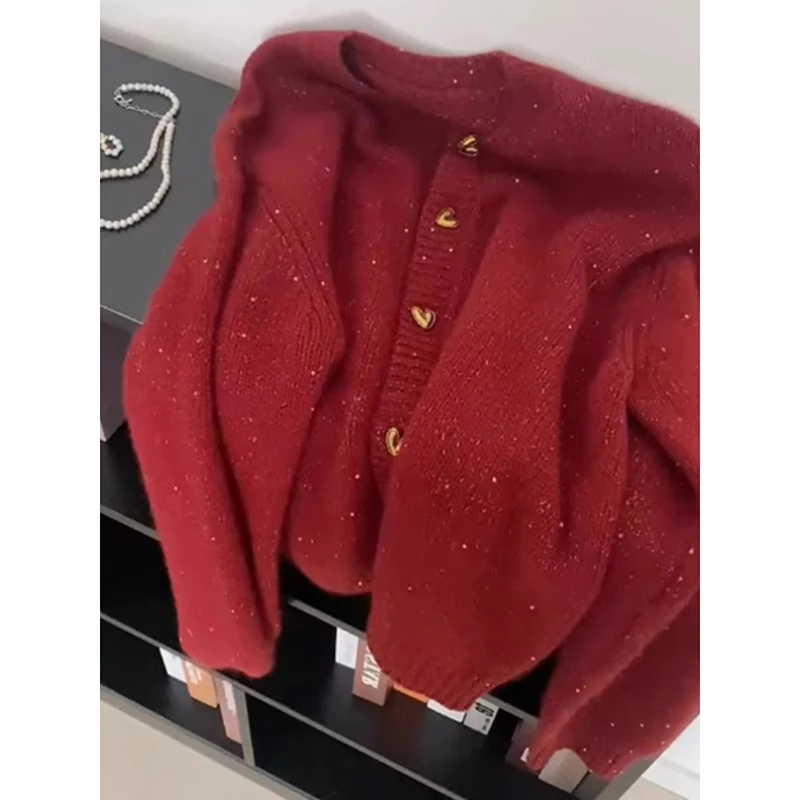 洋气亮丝爱心扣圆领针织开衫高级复古红小香风长袖毛衣针织衫外套