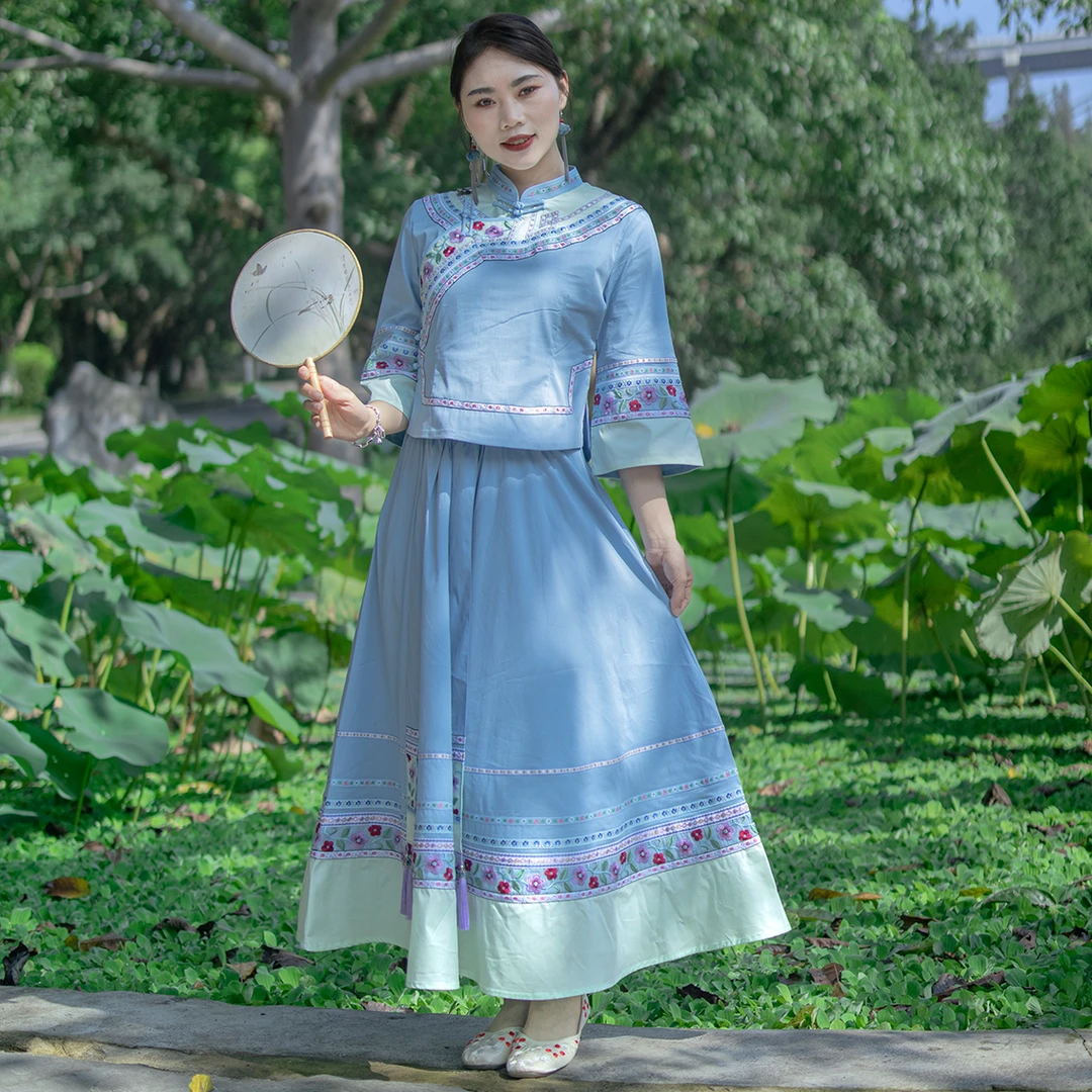 新款少数民族服装布依族女装壮族56个名族舞蹈演出大摆裙批发套装