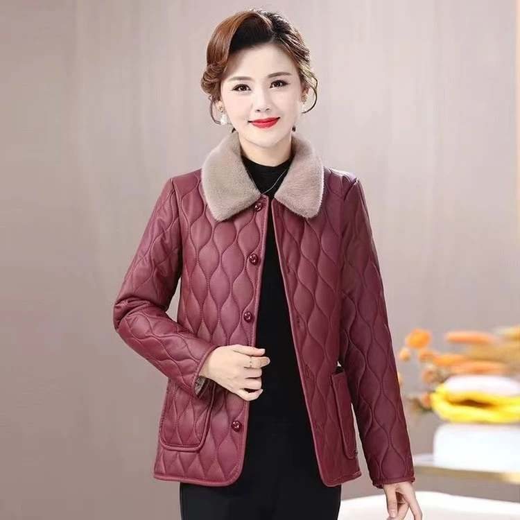 中老年妈妈高档带毛领皮衣新款加绒加厚保暖春款百搭短外套女短款