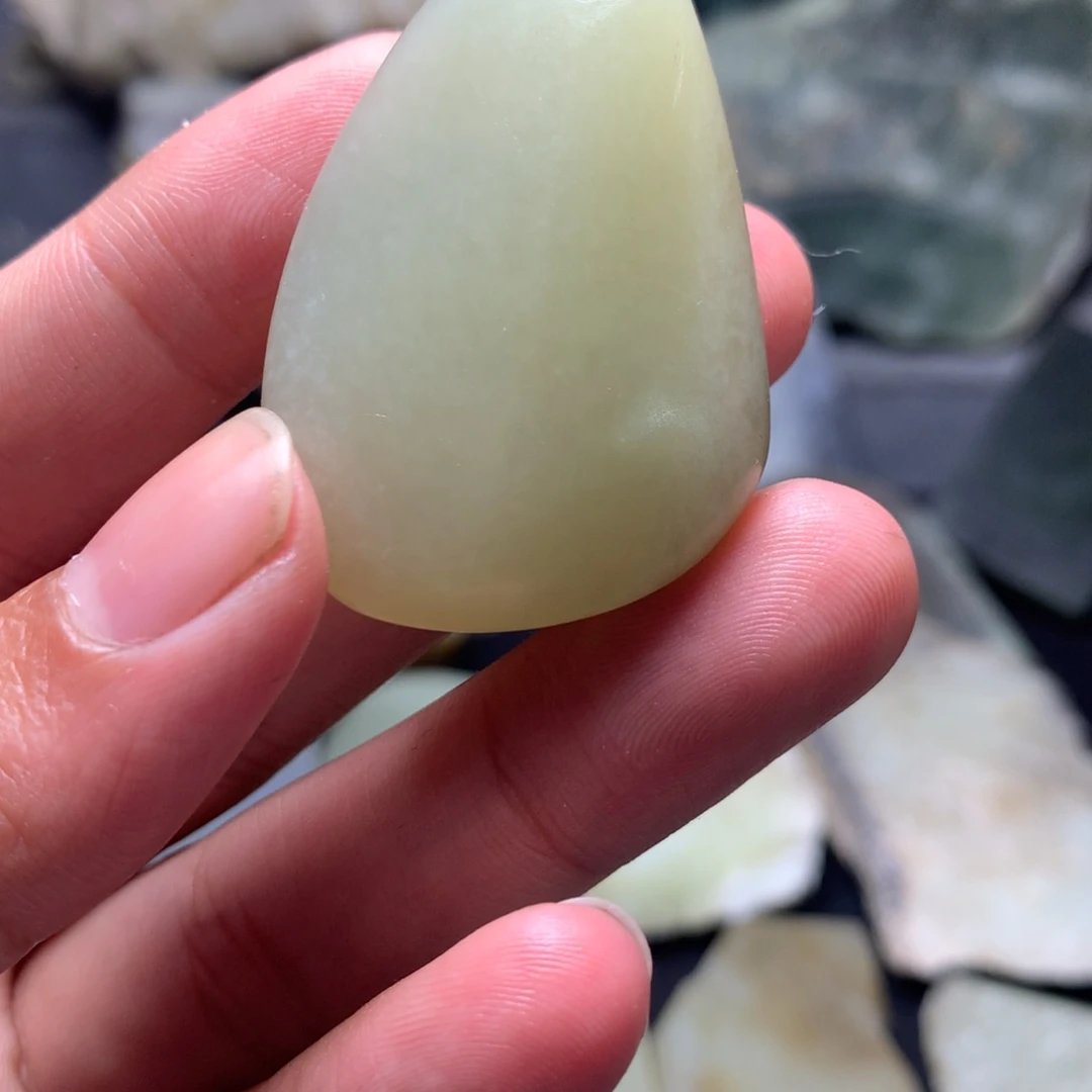 和田玉（糖玉）边角未镶嵌