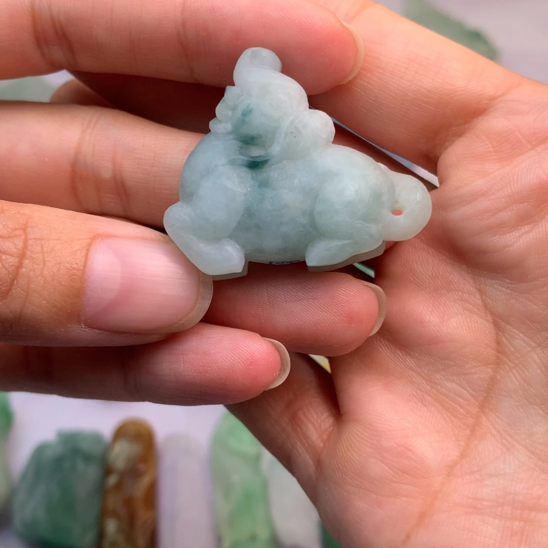 定制翡翠未镶嵌翡翠