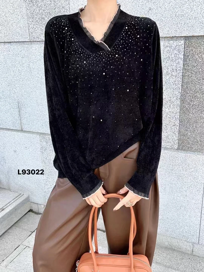 大码鸡心领星星烫钻打底