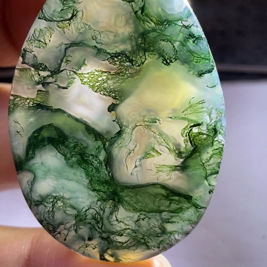 玛瑙/玉髓吊坠(赠链)未镶嵌龙***道