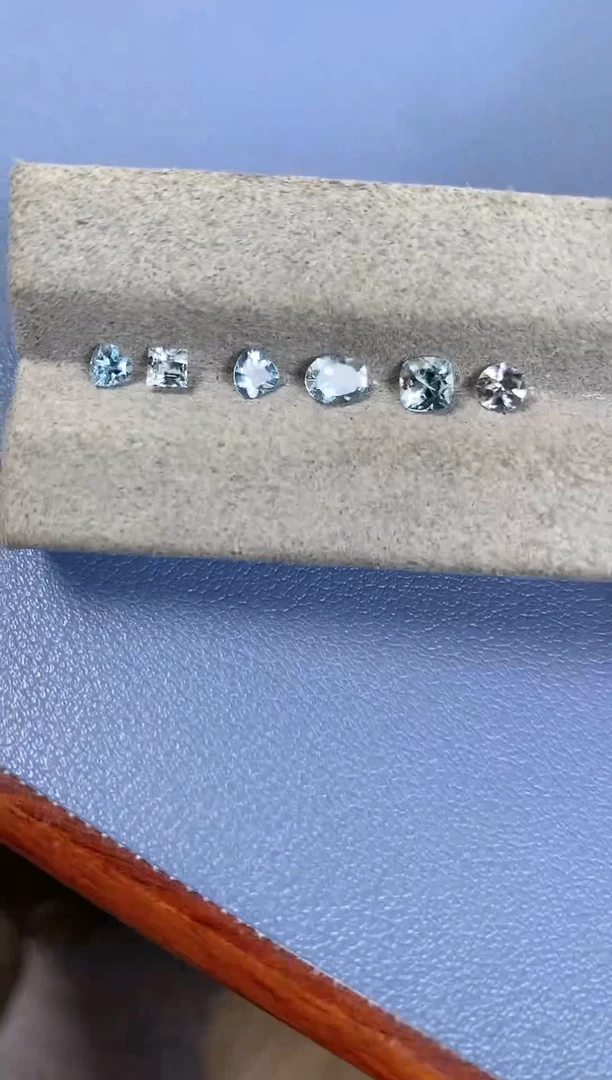 【闪购商品】海蓝宝石车挂未镶嵌六粒