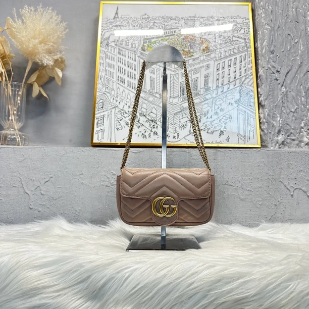 95新  何为奢侈/ Gucci  马蒙 mini 奶茶色 /KX7408