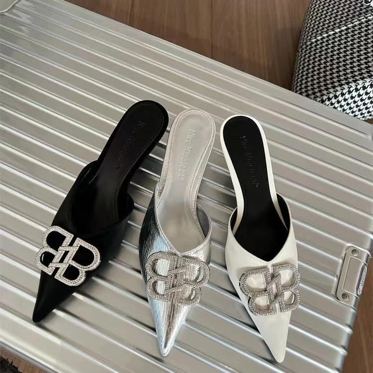 2025新款春季拖鞋女时尚气质欧美风水钻尖头高跟包头半拖鞋女细跟