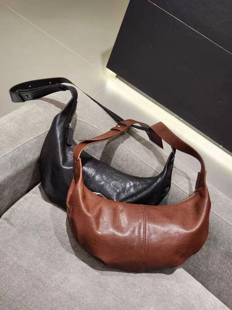 3160秋冬小牛皮超轻真皮单肩斜跨包适合交际休闲外出百搭时尚女士