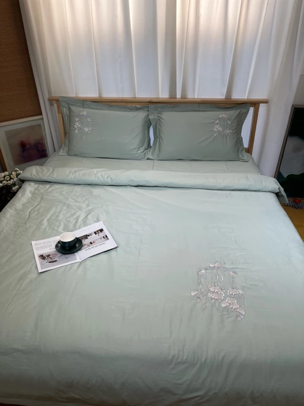 某某森丽枫长绒棉标准四件套200*230微瑕～L2195