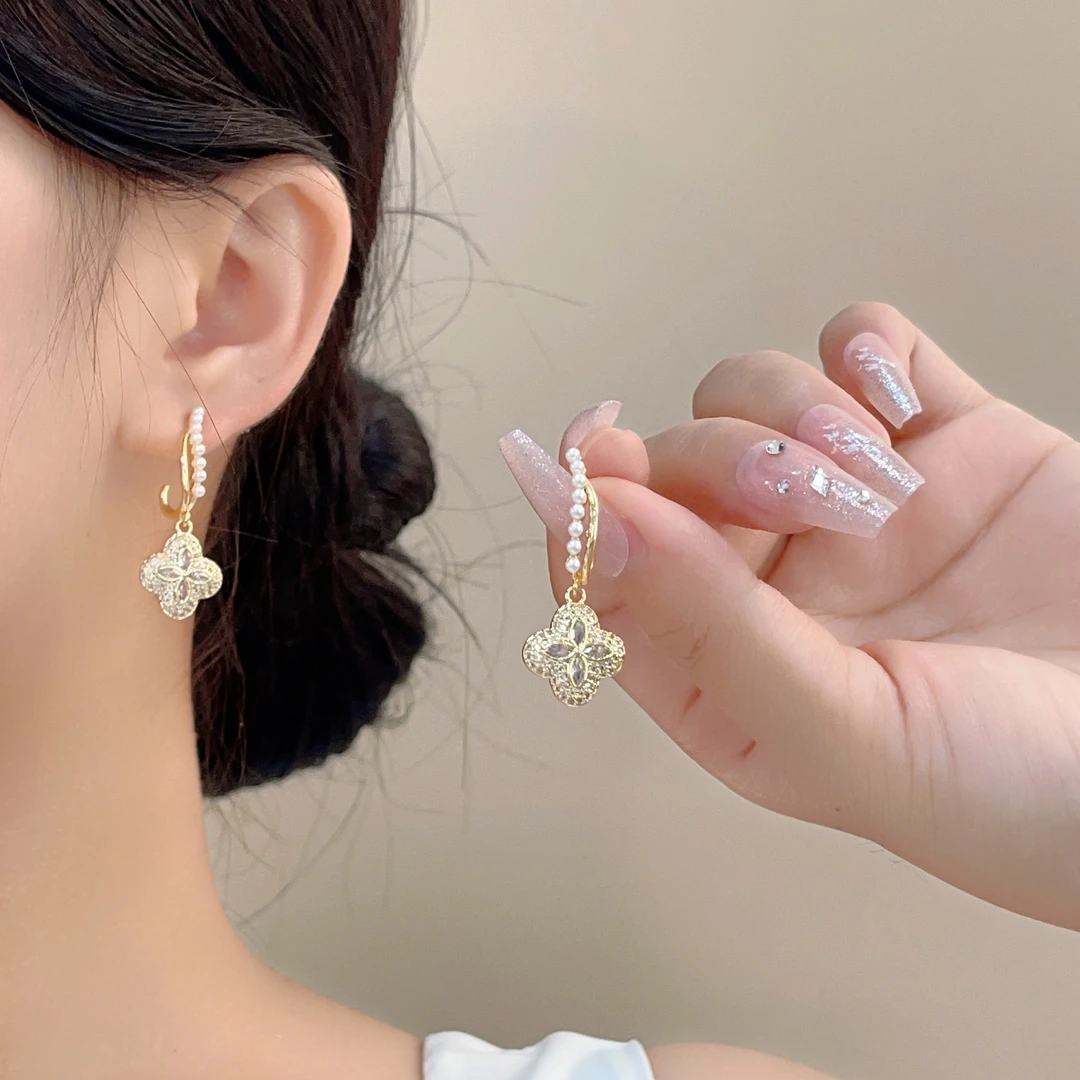 铜合金合成锆石耳饰 小众长款复古设计款耳饰耳环饰品E025