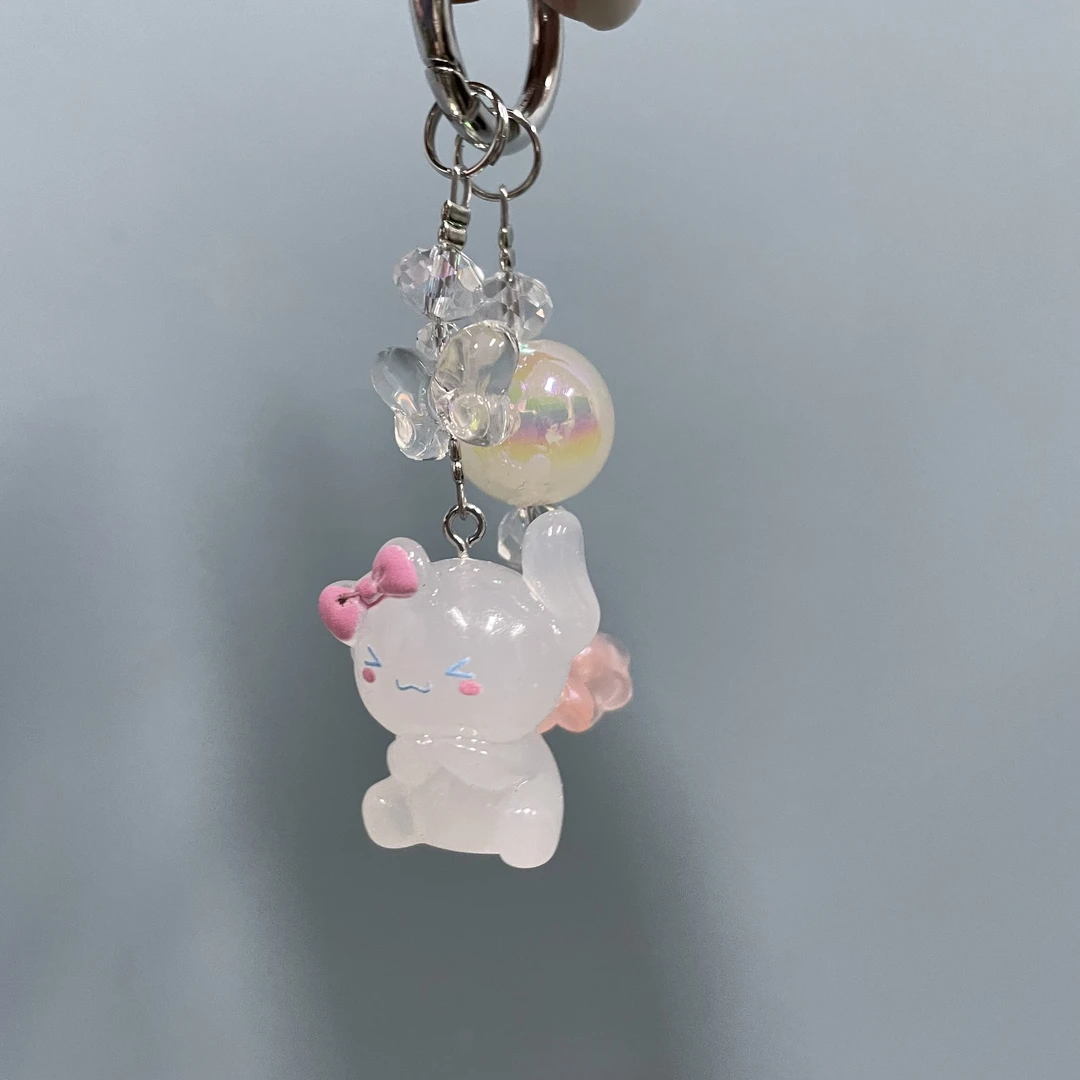 夜光白色桂桂狗手机坠D580