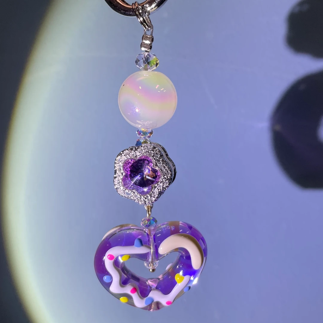 紫色重工花朵甜甜圈手机坠D22