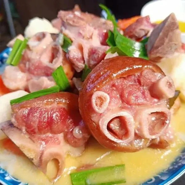 农家火腿猪脚，炖汤超级香，39块到手2斤，