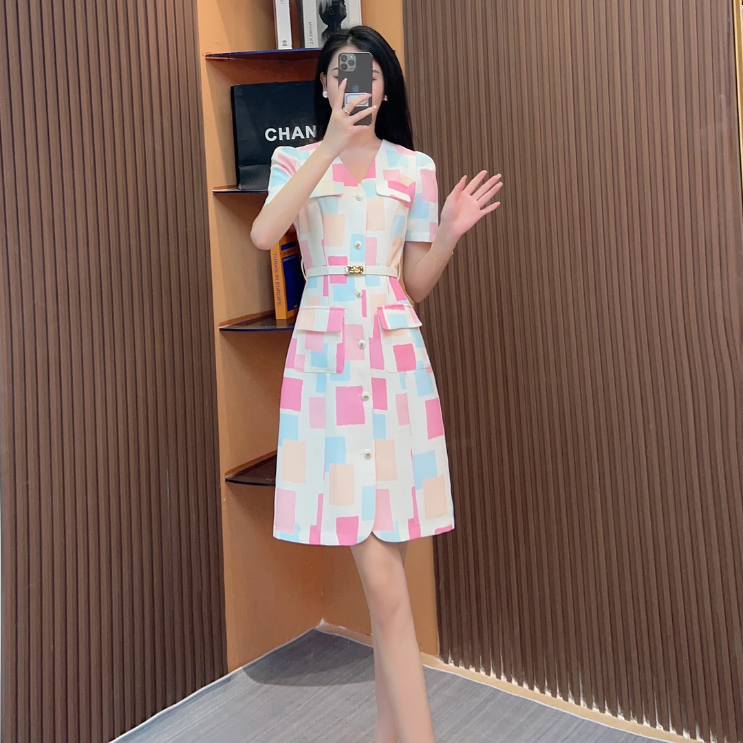 西装连衣裙女装2024新款夏季时尚设计稿减龄气质修身格子法式裙子