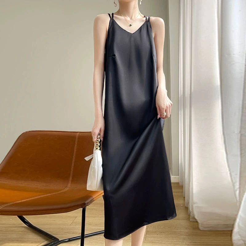 夏季吊带裙高级外穿醋酸缎面气质连衣裙纯欲慵懒风女装性感宽松