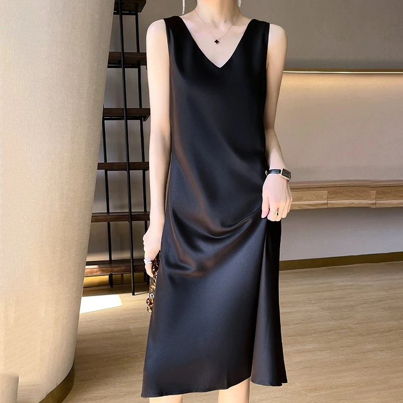 轻奢醋酸缎面黑色裙子2025新款洋气衣服女百搭无袖连衣裙气质