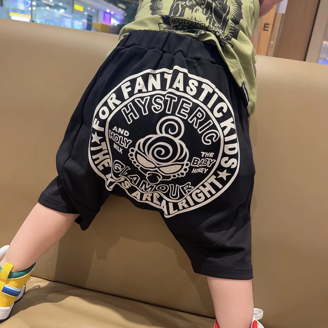 六六高品质童装 男女童日系黑超奶嘴大圆标印花垮裤 大PP裤 褪色