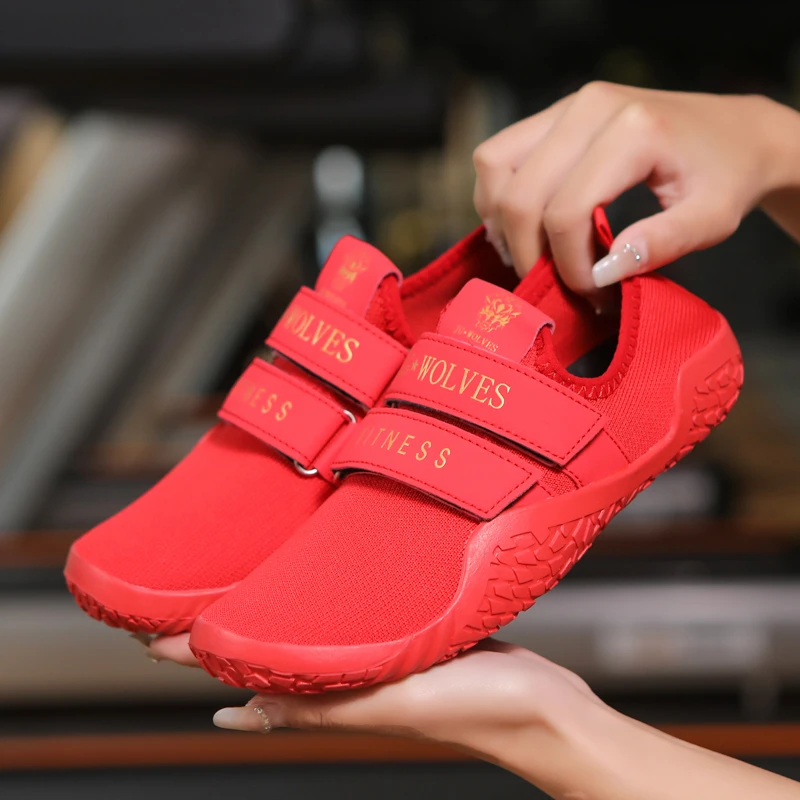 深蹲硬拉鞋室内健身房综合训练鞋男女举重专业摔跤鞋赤足透气防滑