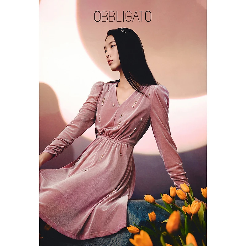 OBBLIGATO奥丽嘉朵2023秋季1C33305430品牌当年钉珠收腰连衣裙