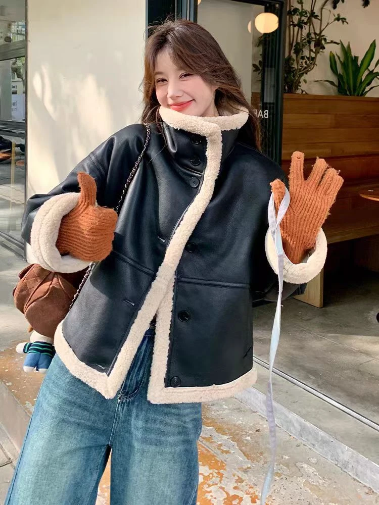 《小梅家》经典款羊皮羊毛一体时尚宽松冬季