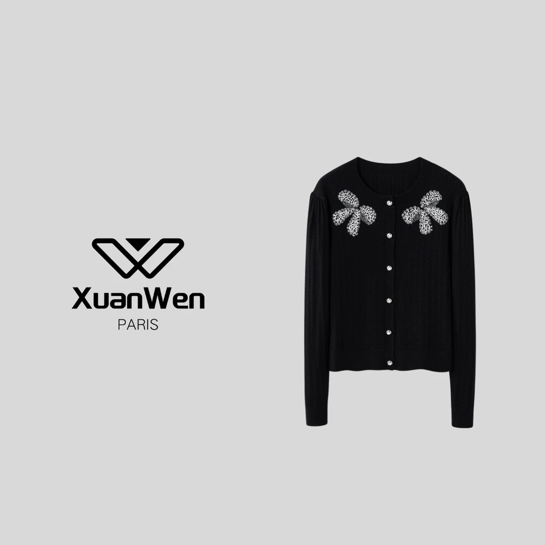 XW 休闲女士黑色甜美风手工钉钻蝴蝶结圆领长袖针织衫-2038