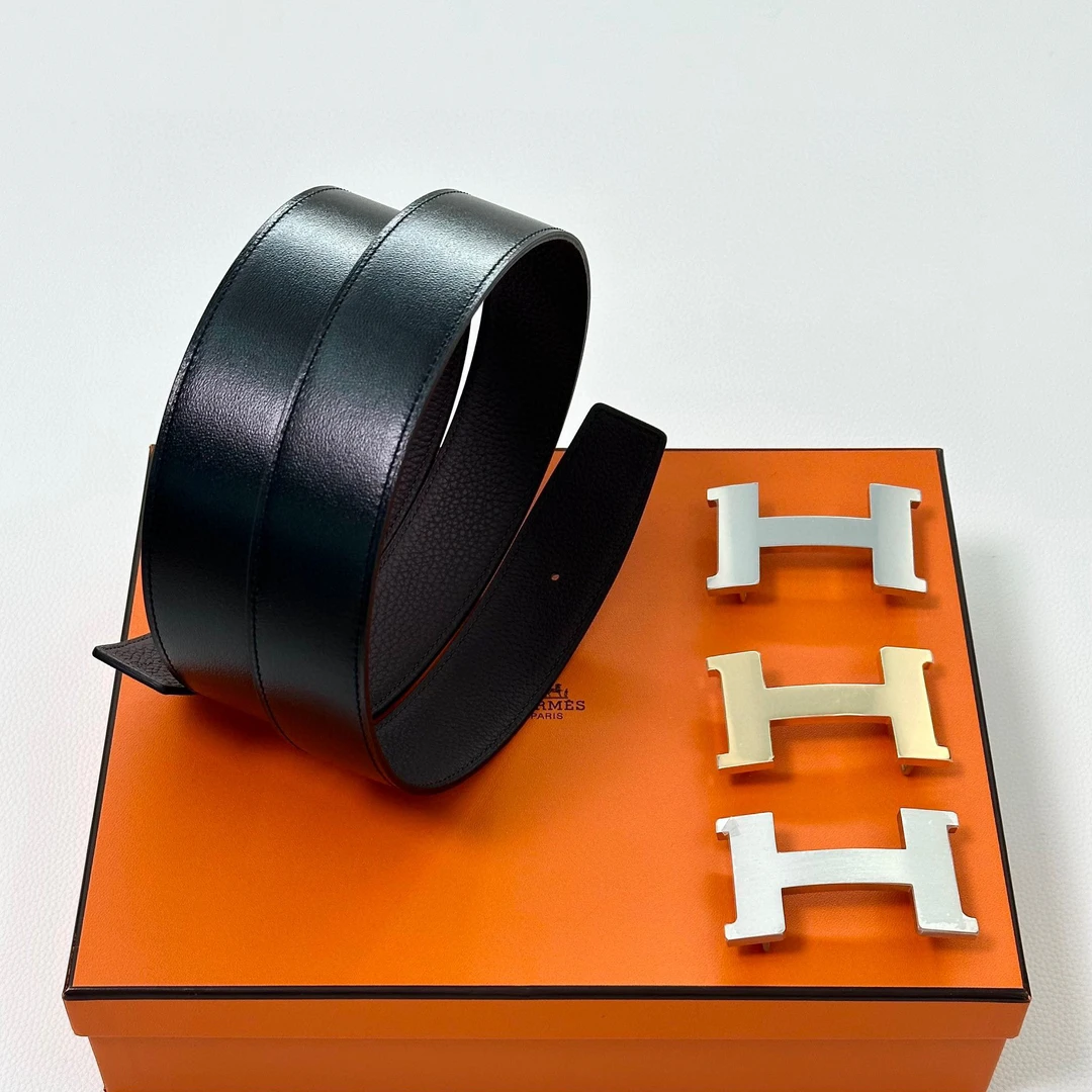 全新未使用 Hermes/爱马仕 爱马仕 男士黑巧克力100卡扣双面皮带