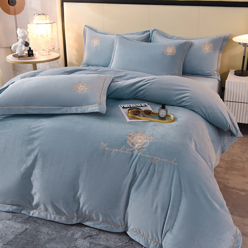 新款A类纯色婴儿绒绣花牛奶绒四件套加厚加绒保暖轻奢风床上用品4