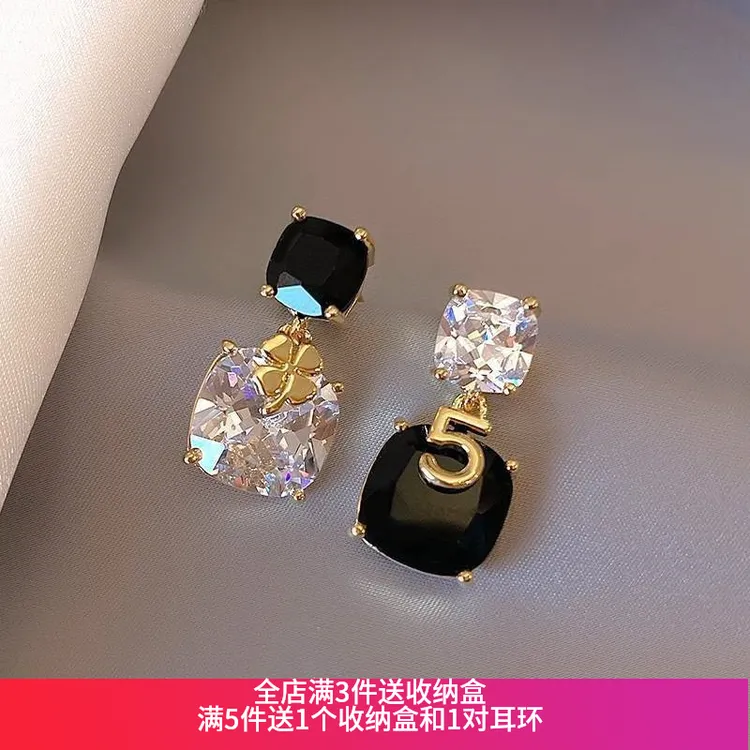铜合金耳饰 时尚轻奢精致百搭设计感四叶草耳环法式气质耳坠19号