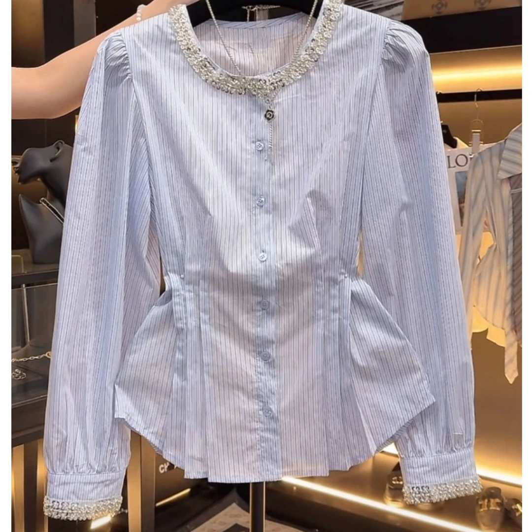 8981时尚重工圆领钉珠条纹长袖衬衫早秋新款法式设计减龄气质上衣