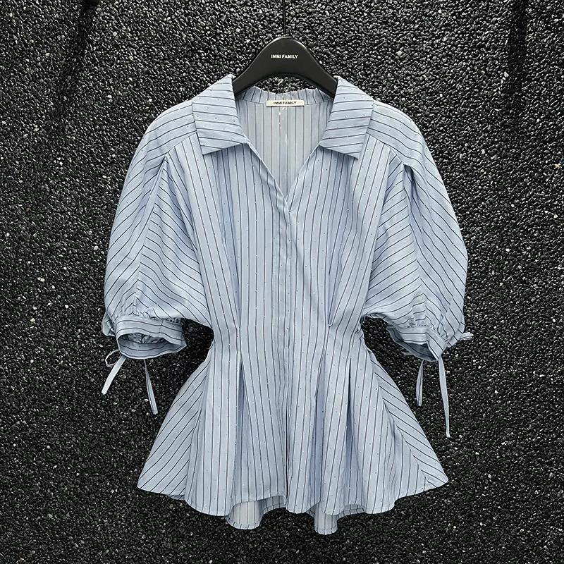 9712烫钻衬衫女2025夏季新款条纹修身显瘦V领高级感收腰短袖上衣