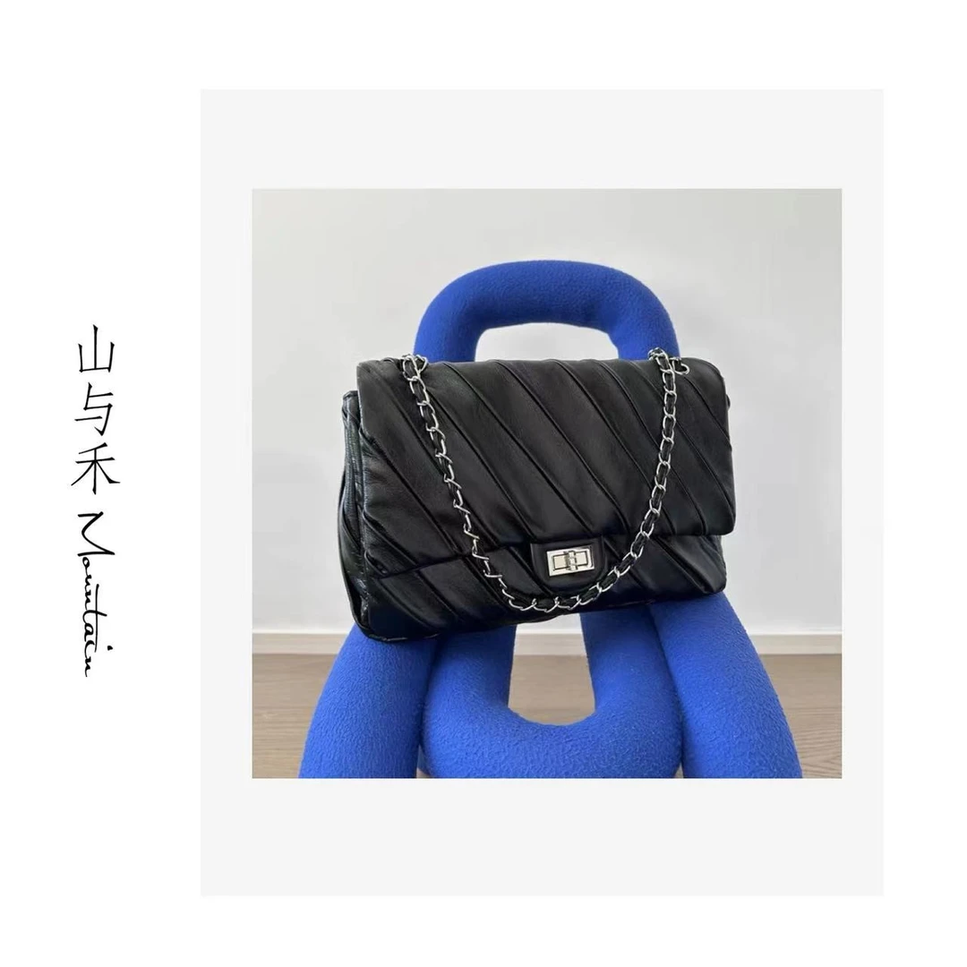 复古褶皱机场包大容量链条单肩斜挎女包SHA3632-黑色
