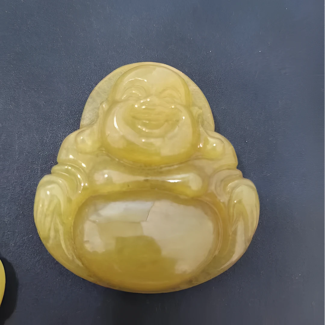 云南龙陵天然黄龙玉百搭精美女款时尚俏色满色鸡油黄雕刻男女挂件