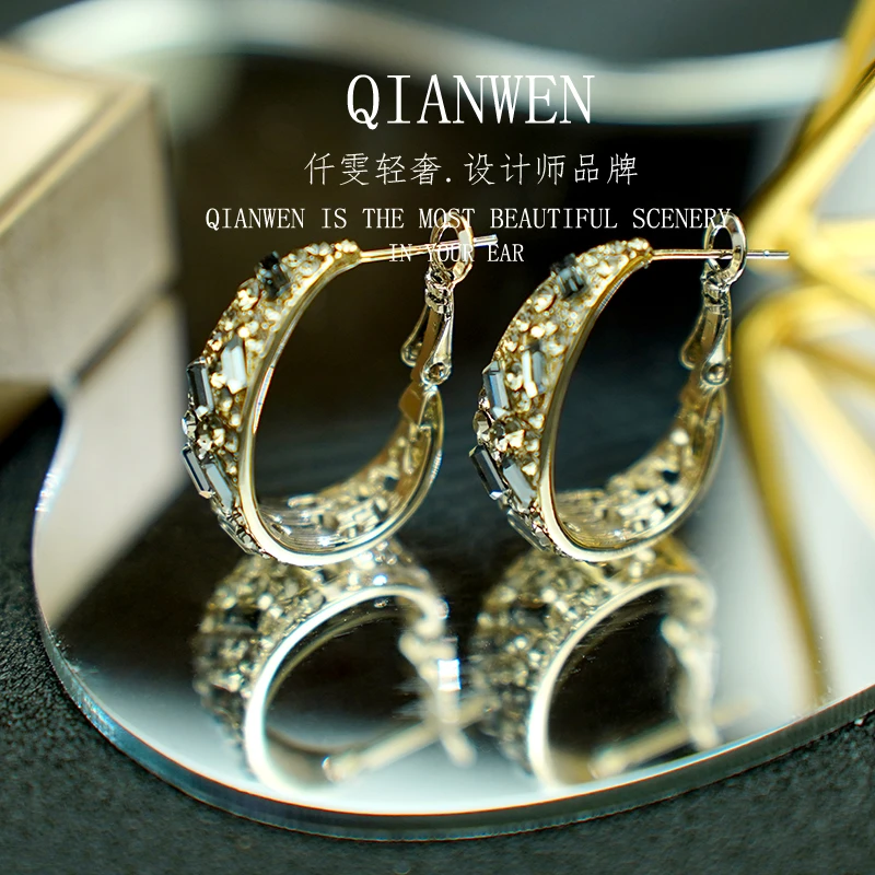 5604 阑珊 设计师款轻奢不规则高级耳圈耳饰